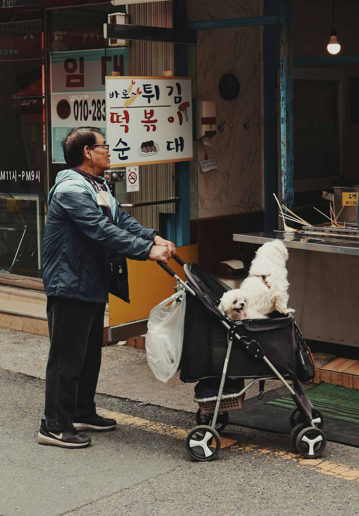 韓国語の敬語（존댓말）を学ぶイメージ。韓国の日常生活やドラマでよく使われる丁寧な表現を身につけよう。